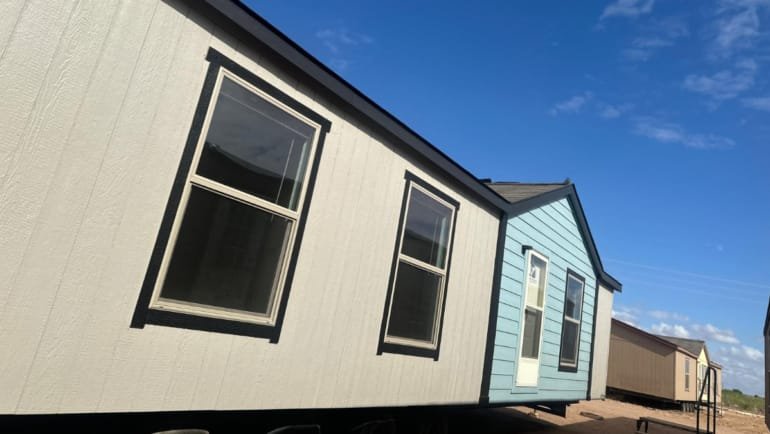 The Advantages of Owning a Mobile Home